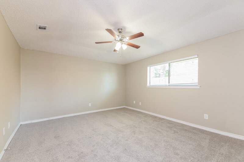 0/Mo, 3909 Cheyenne Dr Rowlett, TX 75088 Main Bedroom View