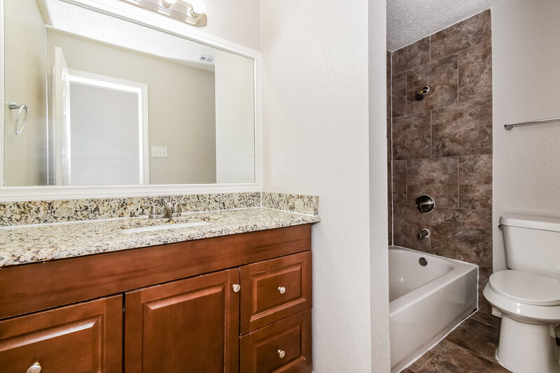2,065/Mo, 2310 Shadyoaks Ln Rowlett, TX 75088 Bathroom View