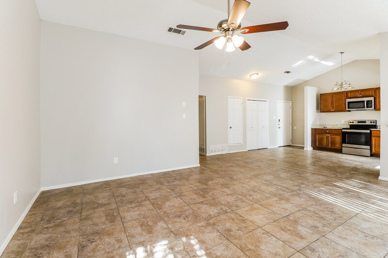 2,075/Mo, 1722 Cliffcrest Dr Duncanville, TX 75137 Living Room View 3