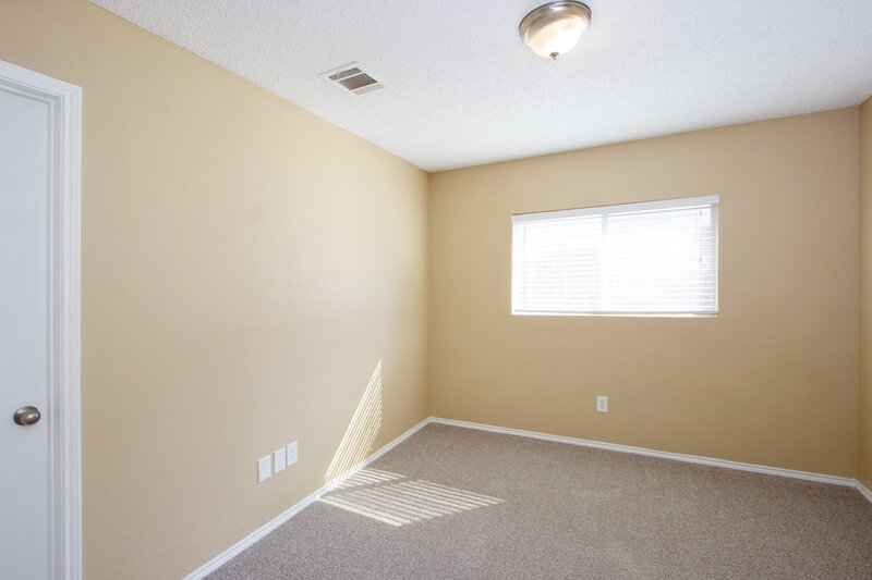 3,310/Mo, 2821 Maegen Circle Fort Worth, TX 76112 Bedroom View 2