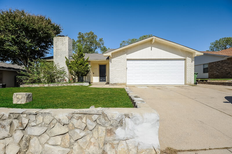 2,050/Mo, 7109 Forestview Dr Arlington, TX 76016 External View