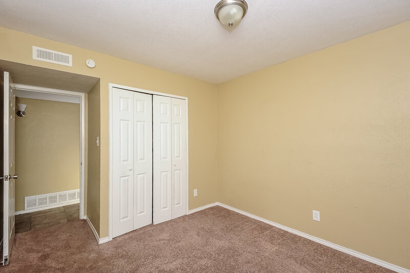 2,050/Mo, 7109 Forestview Dr Arlington, TX 76016 Bedroom View 5