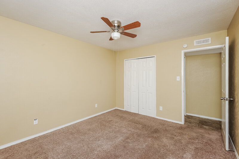 2,050/Mo, 7109 Forestview Dr Arlington, TX 76016 Bedroom View 7