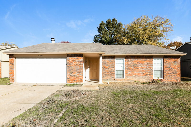 1,980/Mo, 6901 Glenwood Dr North Richland Hills, TX 76182 External View