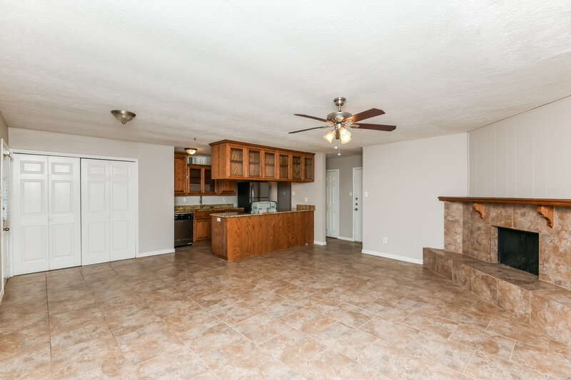 1,980/Mo, 6901 Glenwood Dr North Richland Hills, TX 76182 Dining Room View