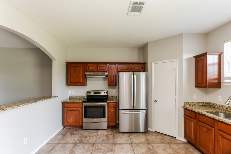 2,020/Mo, 9715 Checota Dr Dallas, TX 75217 Kitchen View