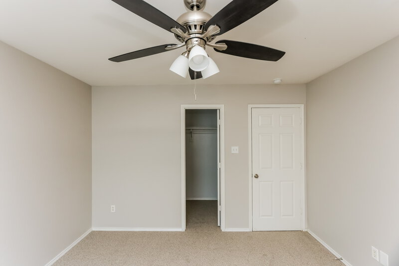 2,020/Mo, 9715 Checota Dr Dallas, TX 75217 Bedroom View 2