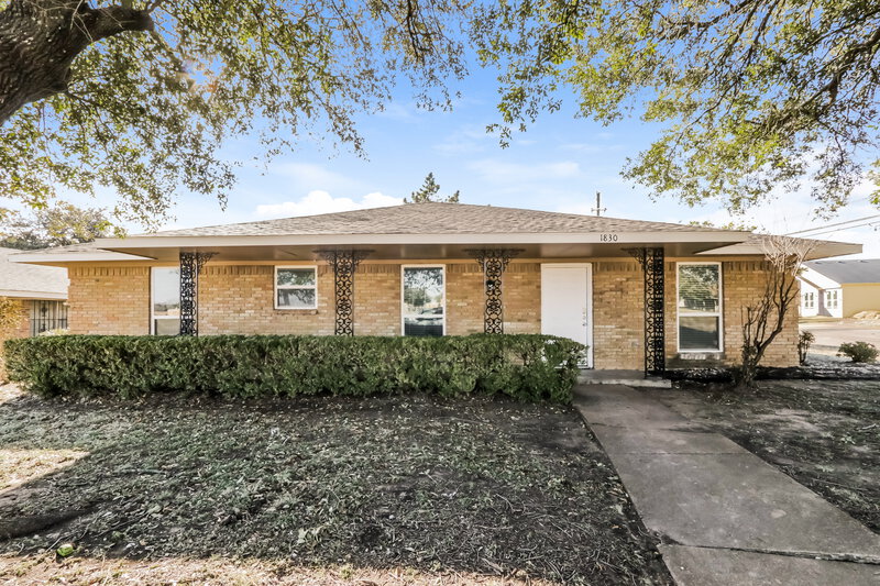 1,910/Mo, 1830 Kirnwood Dr Dallas, TX 75232 External View
