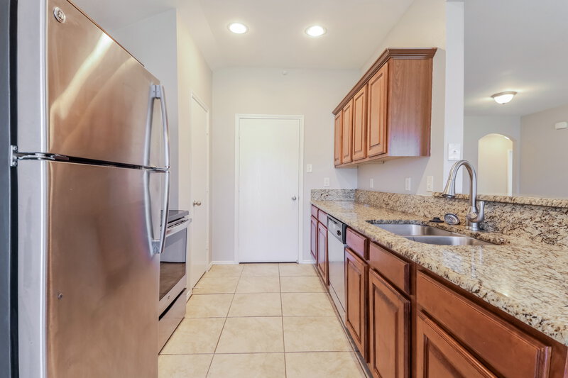1,985/Mo, 9723 Checota Dr Dallas, TX 75217 Kitchen View 2