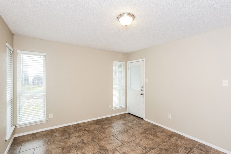 2,230/Mo, 3516 Wedgworth Rd S Fort Worth, TX 76133 Bedroom View