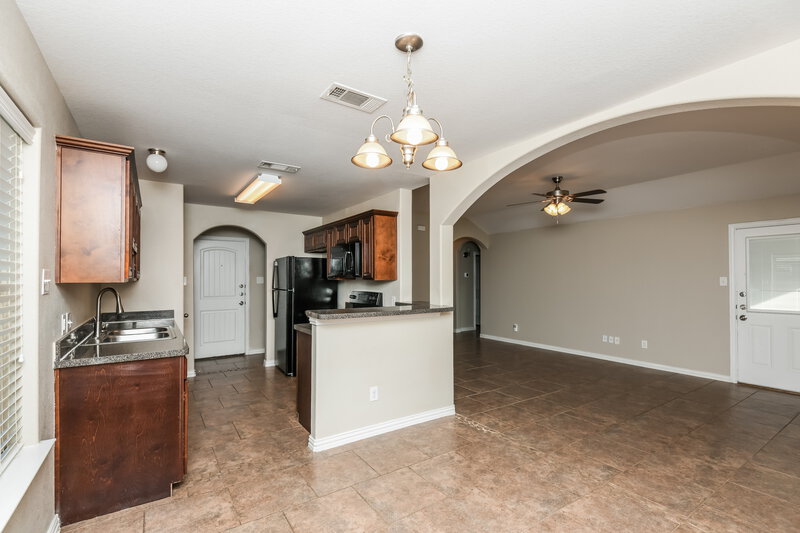 1,985/Mo, 2440 Echo Point Dr Fort Worth, TX 76123 Dining Room View 2