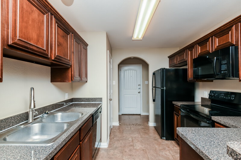 1,985/Mo, 2440 Echo Point Dr Fort Worth, TX 76123 Kitchen View