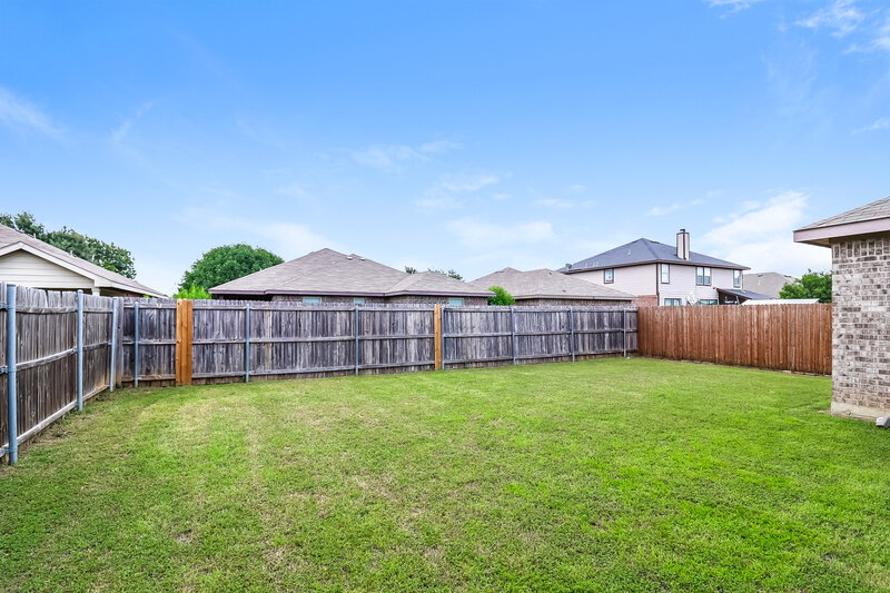 1,925/Mo, 7617 Hollow Forest Dr Fort Worth, TX 76123 Rear View