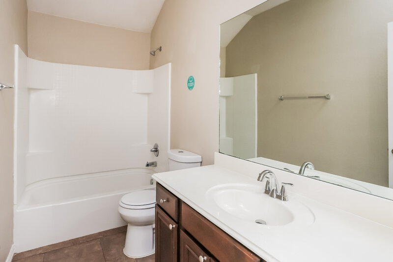 2,075/Mo, 7689 Hollow Point Dr Fort Worth, TX 76123 Bathroom View