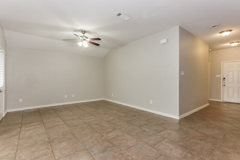 1,895/Mo, 7616 Rainbow Creek Dr Fort Worth, TX 76123 Living Room View