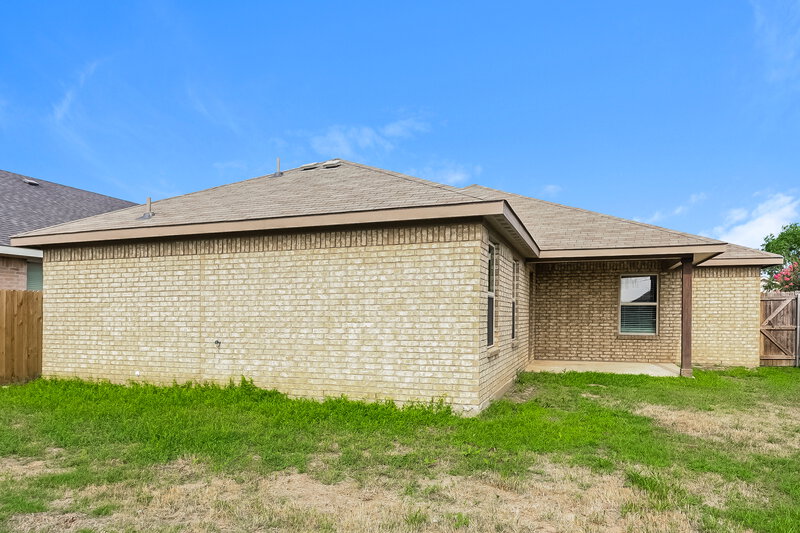 1,695/Mo, 7609 Rainbow Creek Dr Fort Worth, TX 76123 Rear View