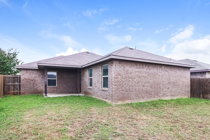 2,040/Mo, 7661 Rainbow Creek Dr Fort Worth, TX 76123 Rear View
