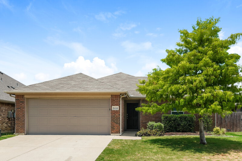 1,890/Mo, 2416 Hawkwood Ct Fort Worth, TX 76123 External View