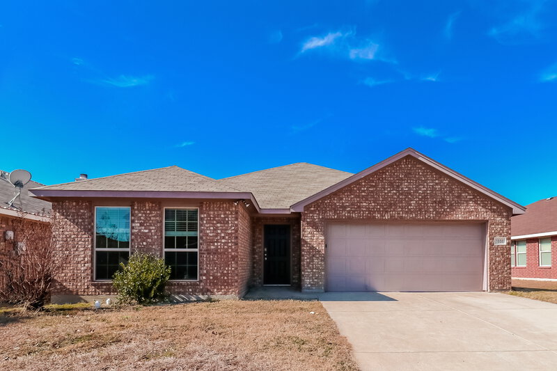 1,875/Mo, 7608 Hollow Forest Dr Fort Worth, TX 76123 External View