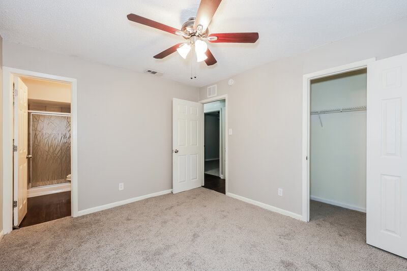 1,850/Mo, 629 Dawn Dr Garland, TX 75040 Main Bedroom View 2