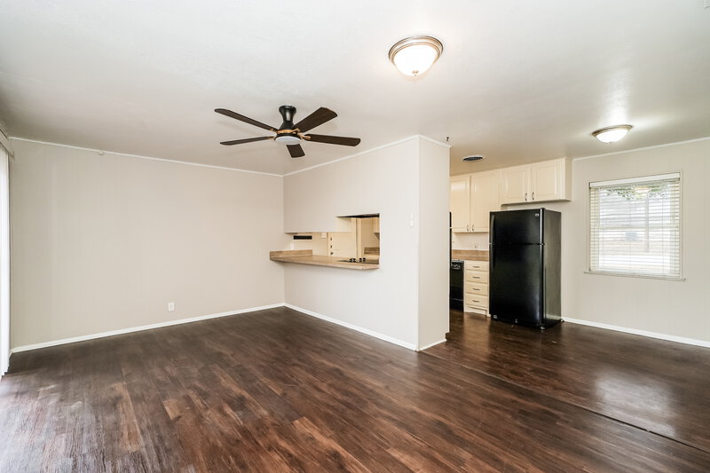 1,740/Mo, 6420 Valley Ridge Dr Fort Worth, TX 76140 Dining Room View 4