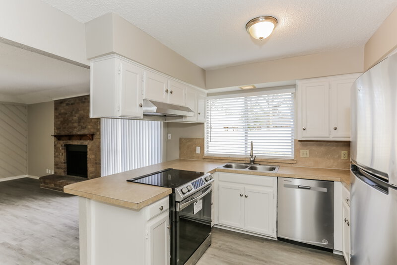 2,095/Mo, 2727 Lucas Dr Arlington, TX 76015 Misc View 6