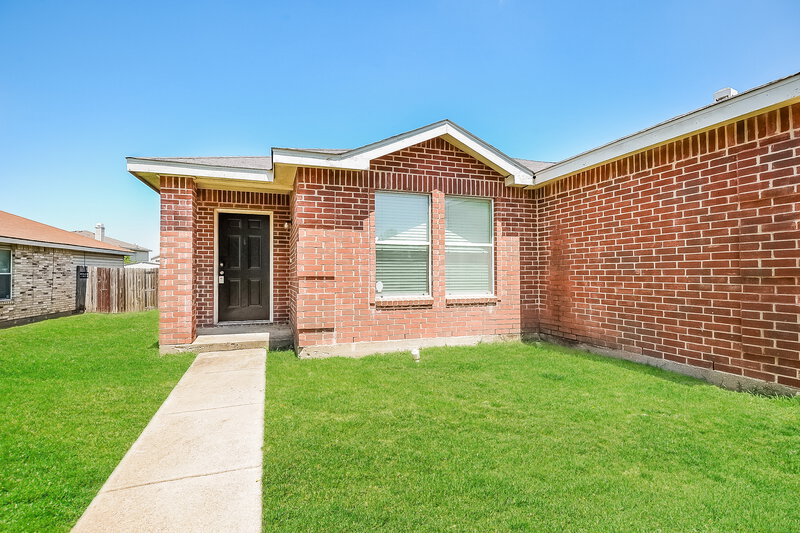 1,985/Mo, 508 Nuffield Ln Fort Worth, TX 76036 Front View 2