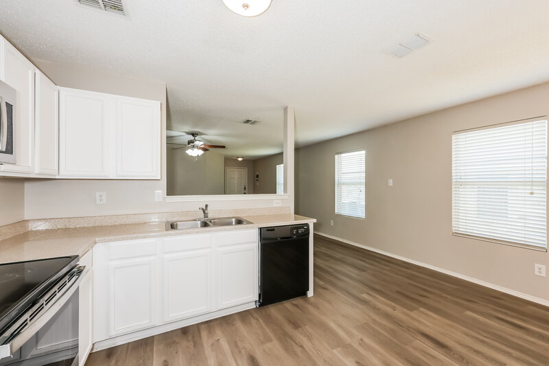 2,095/Mo, 508 Nuffield Ln Fort Worth, TX 76036 Kitchen View