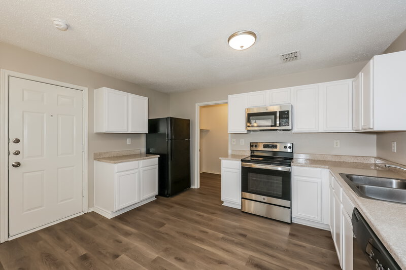 2,095/Mo, 508 Nuffield Ln Fort Worth, TX 76036 Kitchen View 2