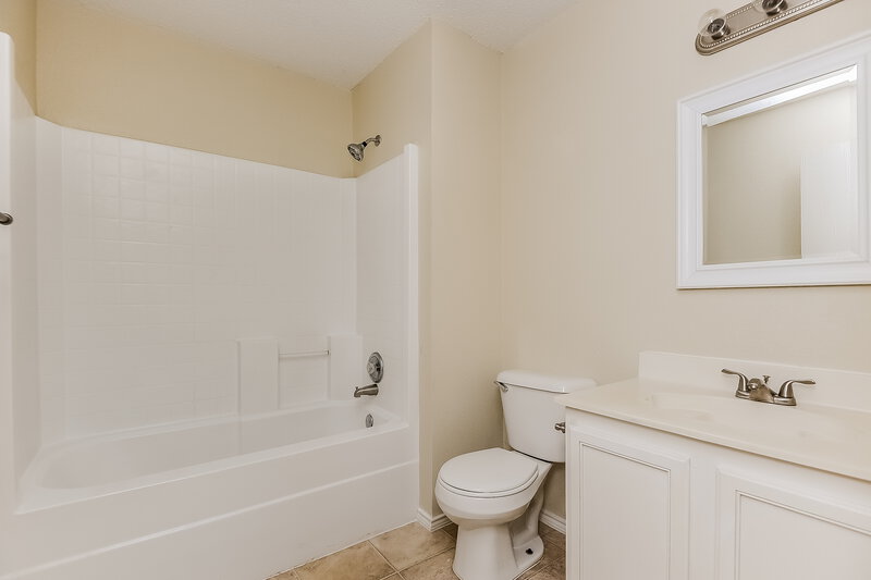 1,985/Mo, 508 Nuffield Ln Fort Worth, TX 76036 Master Bathroom View