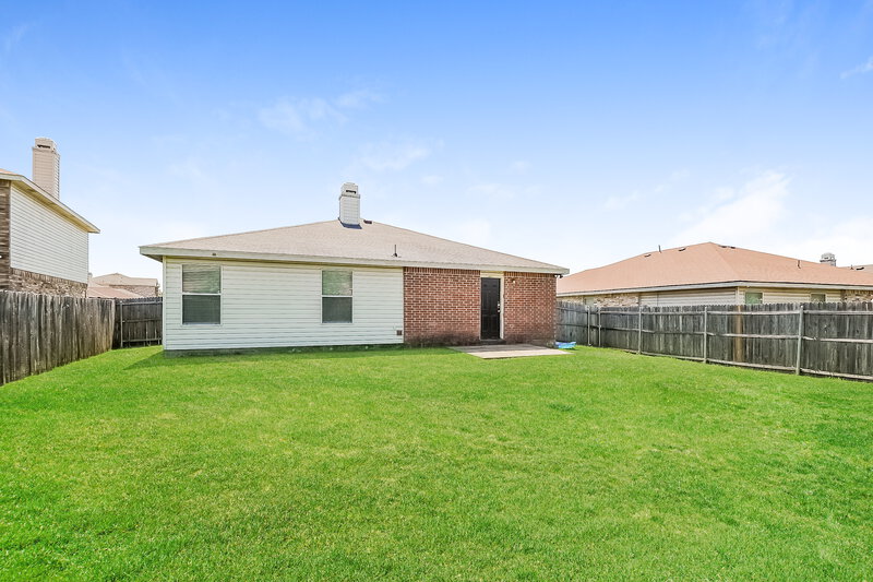 1,985/Mo, 508 Nuffield Ln Fort Worth, TX 76036 Rear View 2