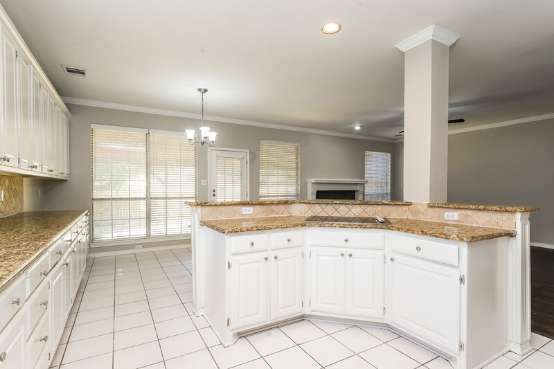 3,175/Mo, 912 Becker Dr Euless, TX 76039 Kitchen View
