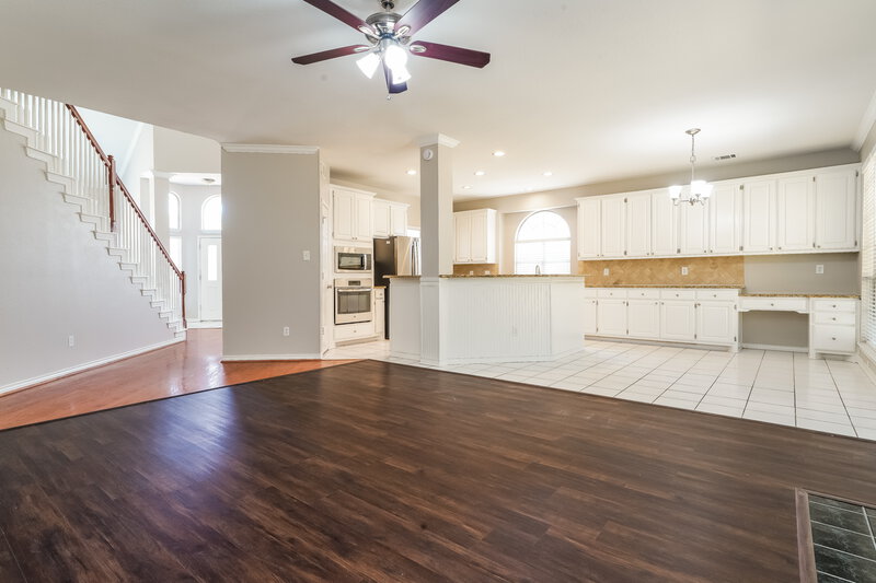 3,175/Mo, 912 Becker Dr Euless, TX 76039 Family Room View