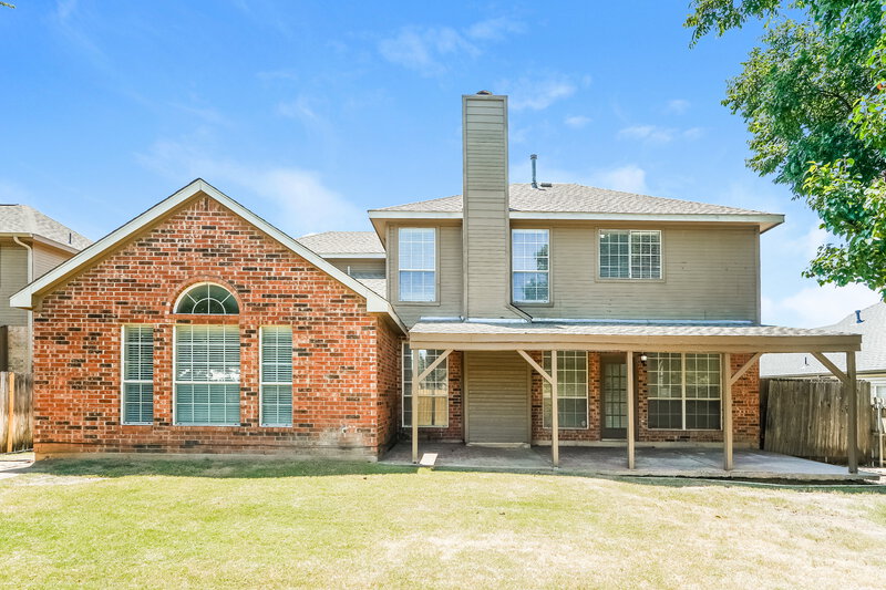 3,175/Mo, 912 Becker Dr Euless, TX 76039 Rear View