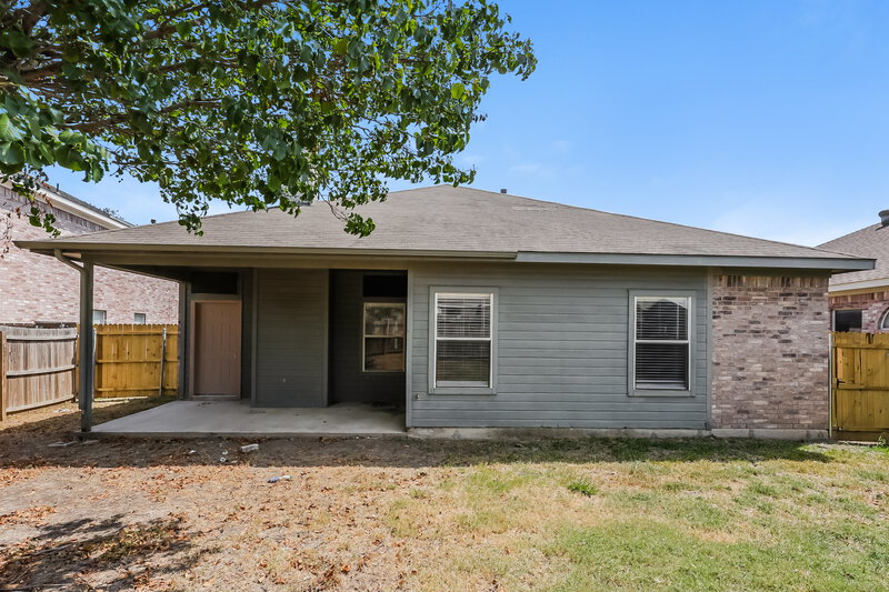 2,295/Mo, 2808 Earle Dr Grand Prairie, TX 75052 Rear View 2