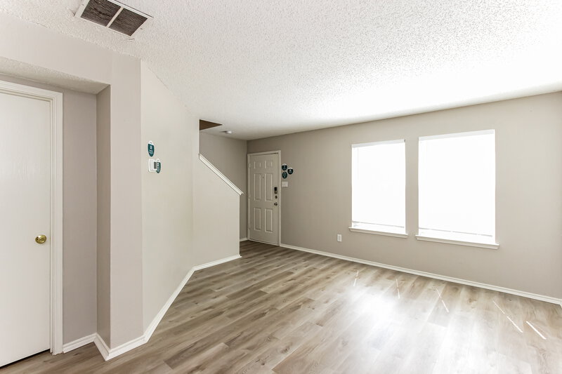 1,790/Mo, 4525 Via James Jacob Dallas, TX 75211 Misc View 4