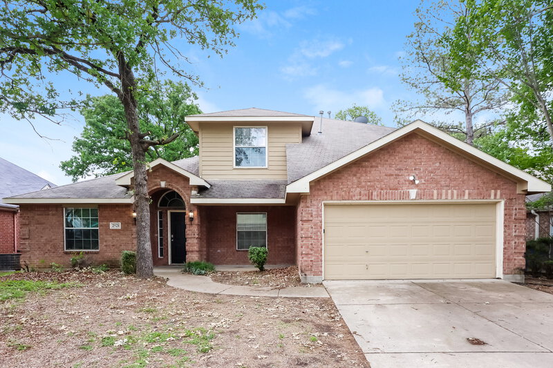 2,650/Mo, 2521 Greenhaven Dr Burleson, TX 76028 External View