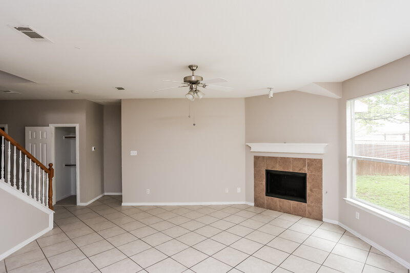 2,650/Mo, 2521 Greenhaven Dr Burleson, TX 76028 Living Room View