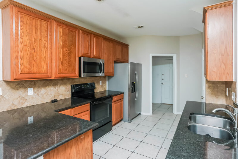 2,650/Mo, 2521 Greenhaven Dr Burleson, TX 76028 Kitchen View