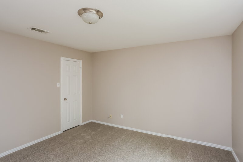 2,650/Mo, 2521 Greenhaven Dr Burleson, TX 76028 Bedroom View 3