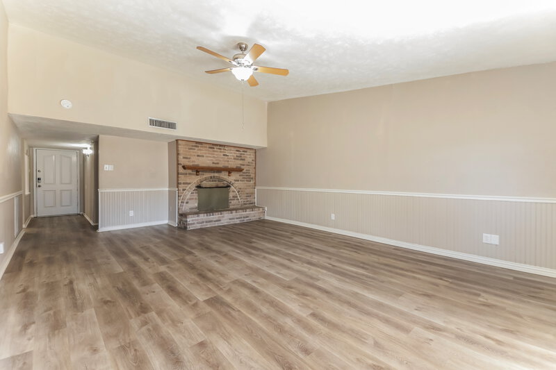 1,850/Mo, 5916 Cedar Lane Rowlett, TX 75089 Living Room View 3
