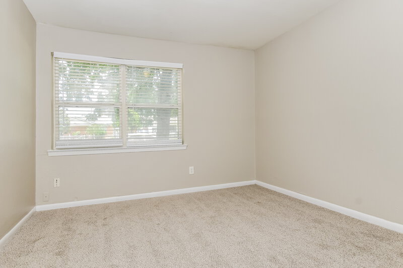 1,740/Mo, 1513 Delmar Dr Garland, TX 75040 Bedroom View
