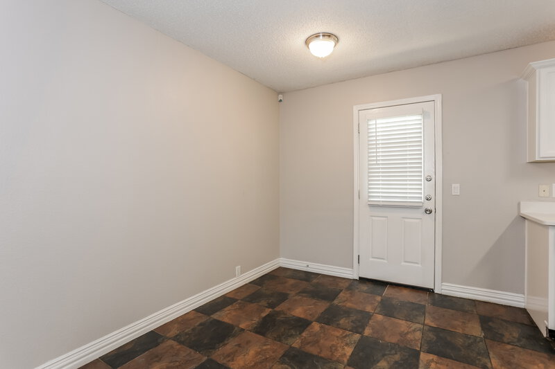 2,260/Mo, 4812 Derby Ln Dallas, TX 75227 Breakfast Nook View