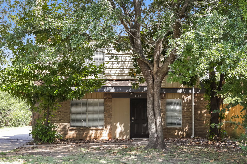 2,080/Mo, 347 Linkview Duncanville, TX 75137 External View