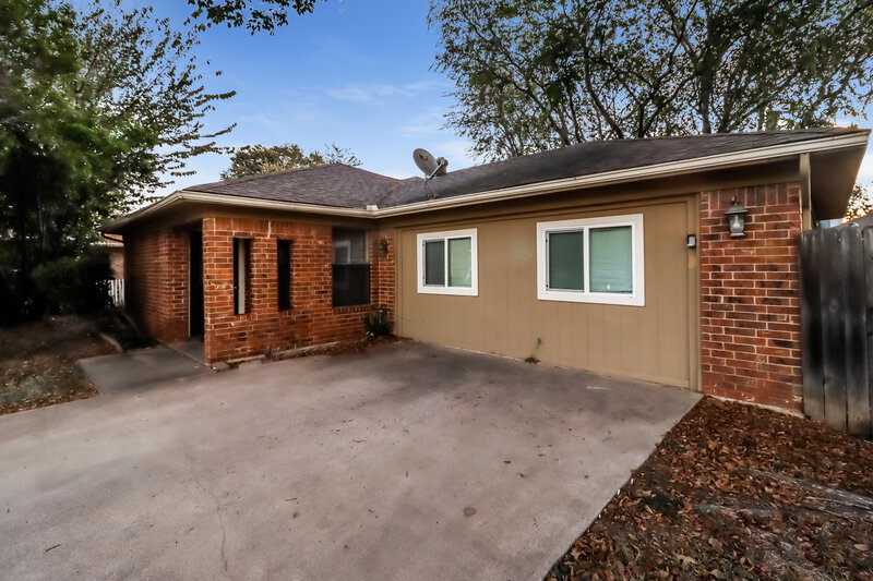 2,785/Mo, 207 Alexander Irving, TX 75061 Front View