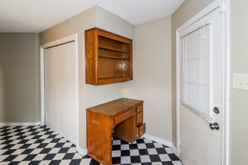2,785/Mo, 207 Alexander Irving, TX 75061 Kitchen View 3