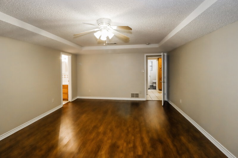 2,785/Mo, 207 Alexander Irving, TX 75061 Main Bedroom View 2