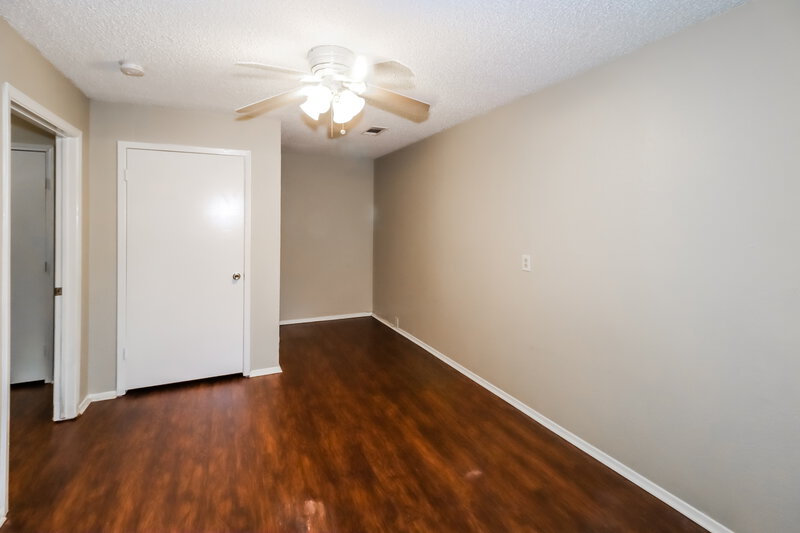2,785/Mo, 207 Alexander Irving, TX 75061 Bedroom View 2