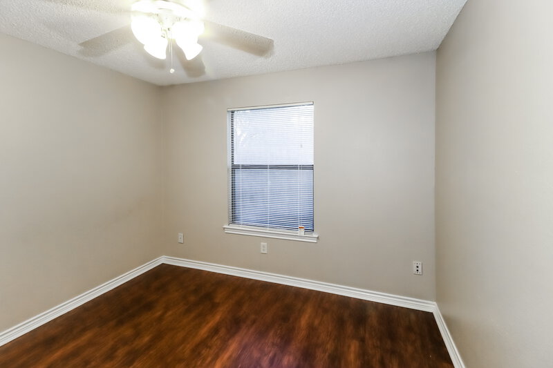 2,785/Mo, 207 Alexander Irving, TX 75061 Bedroom View 3
