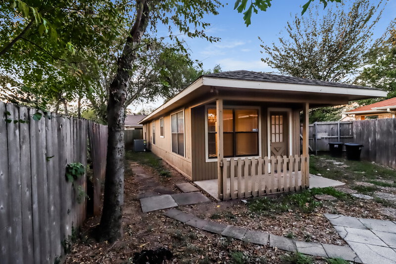 2,785/Mo, 207 Alexander Irving, TX 75061 Rear View